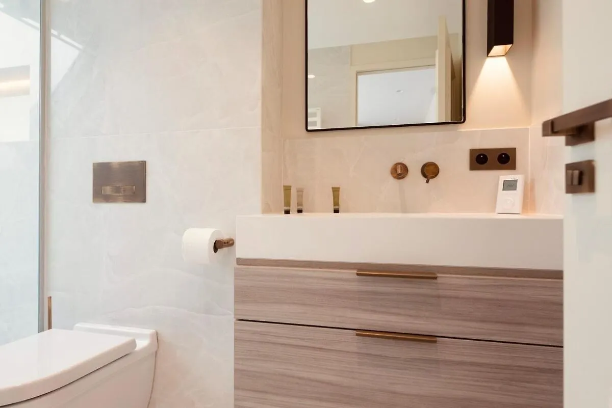 Apartament Stylish Triplex With Amazing Terrace Near Louvre Paryż