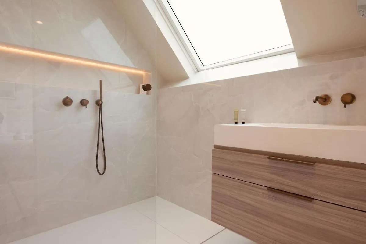 Apartament Stylish Triplex With Amazing Terrace Near Louvre Paryż Francja