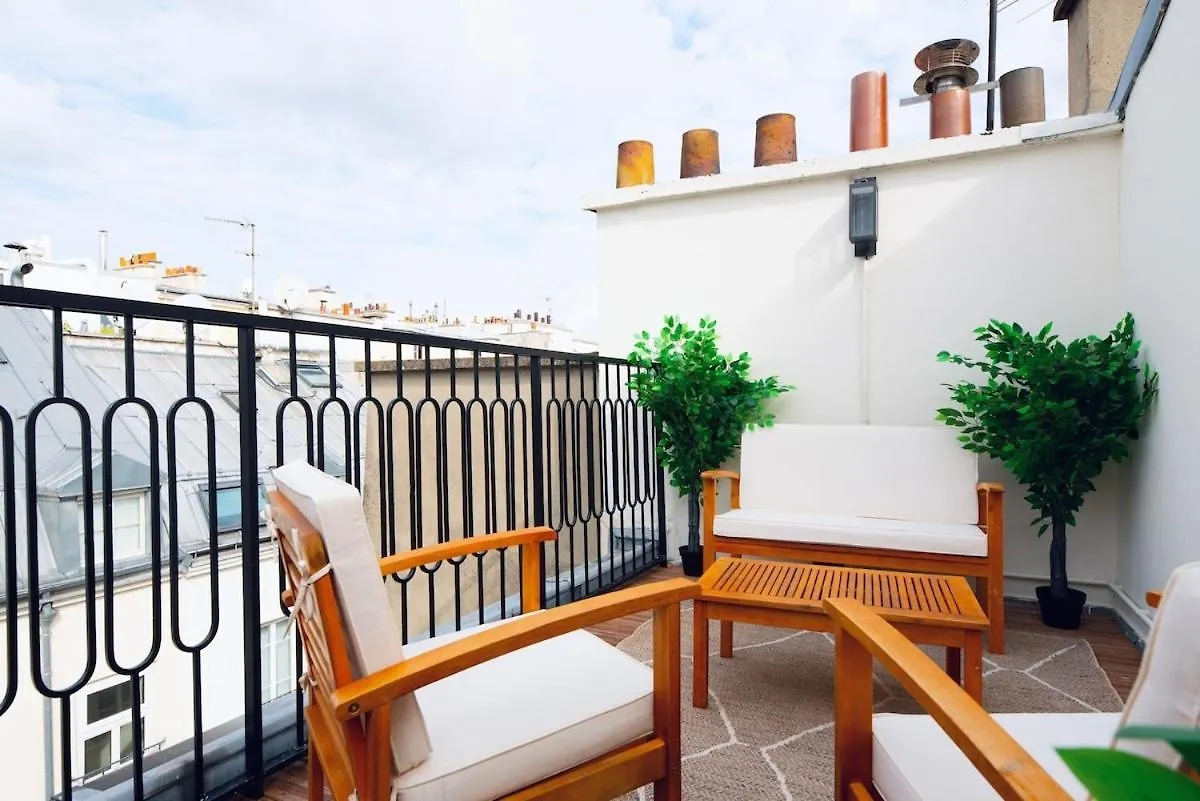 Apartament Stylish Triplex With Amazing Terrace Near Louvre Paryż