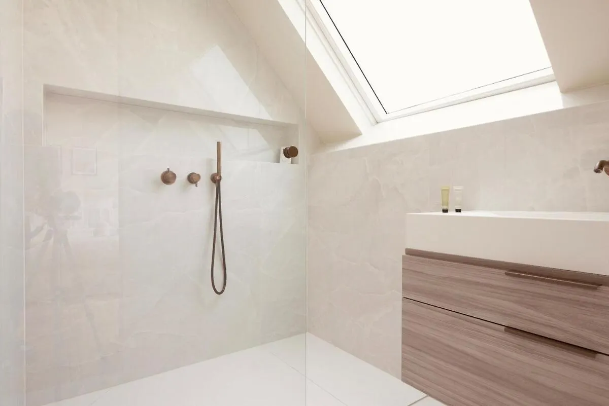 Apartament Stylish Triplex With Amazing Terrace Near Louvre Paryż
